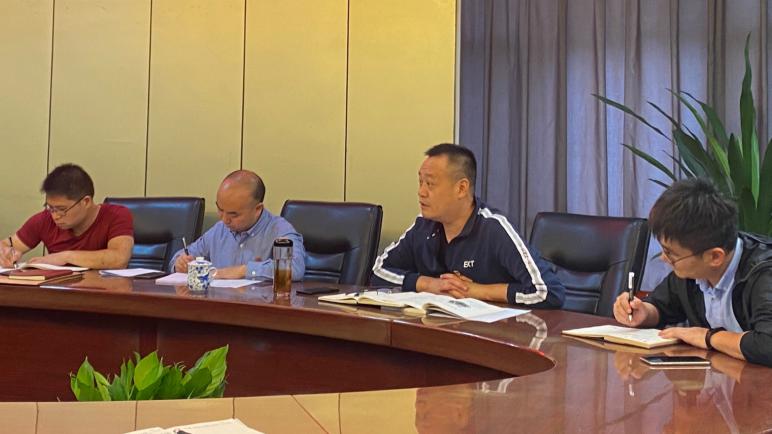 技術工程支部組織觀看《叩問初心》警示教育片