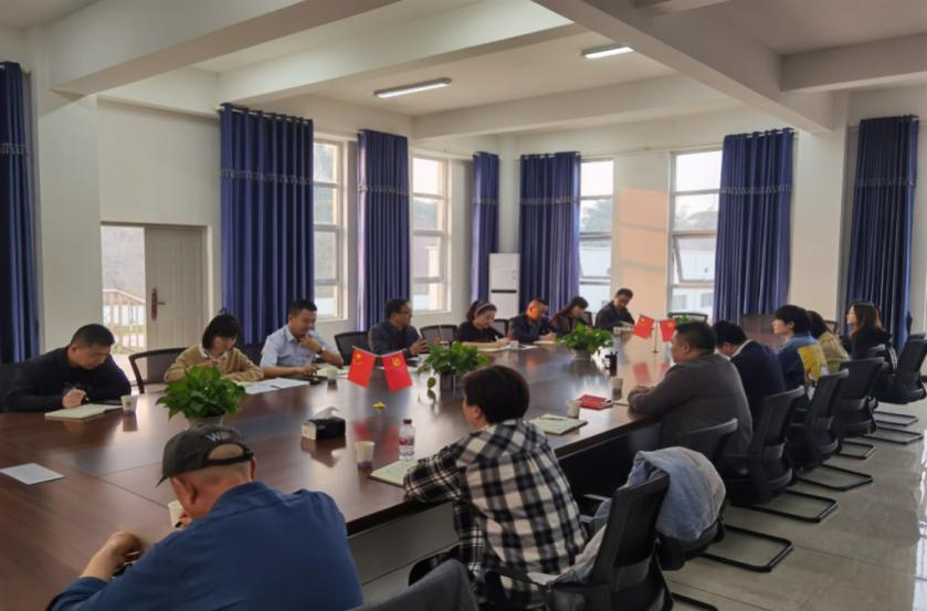 集團公司二支部開展“重溫紅色記憶，牢記初心使命”主題黨日活動