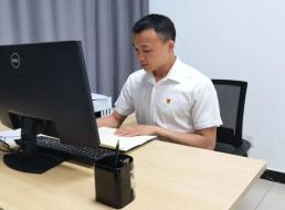 《榜樣在身邊》系列報道——陳顯洪、趙金玉：實干擔當促發展 立足崗位建新功